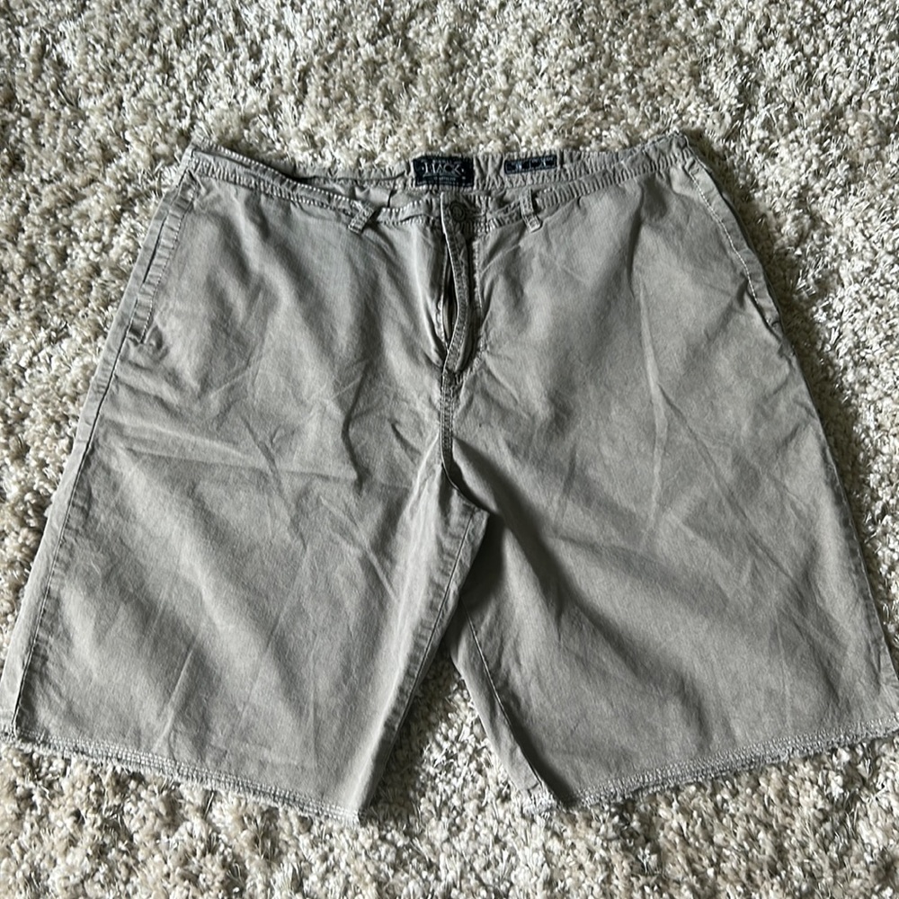 Men’s Buckle Black shorts